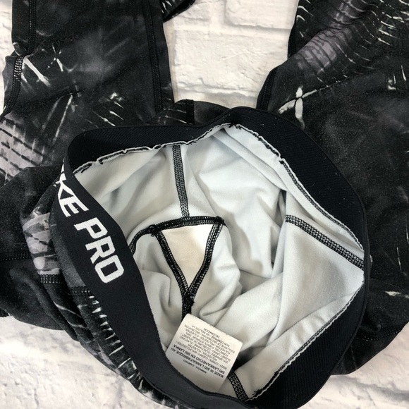 Nike Pro Leggings Black & Gray Size Small Fitted Stretchy - Picture 8 of 11